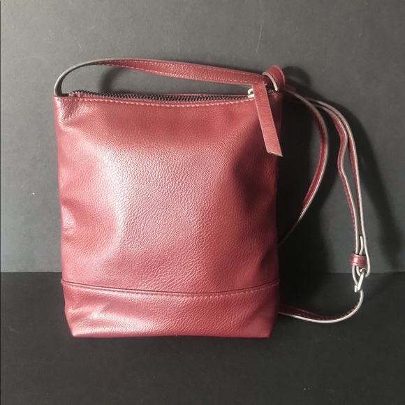 Kenneth Cole Cross Body Purse - Picture 2 of 9